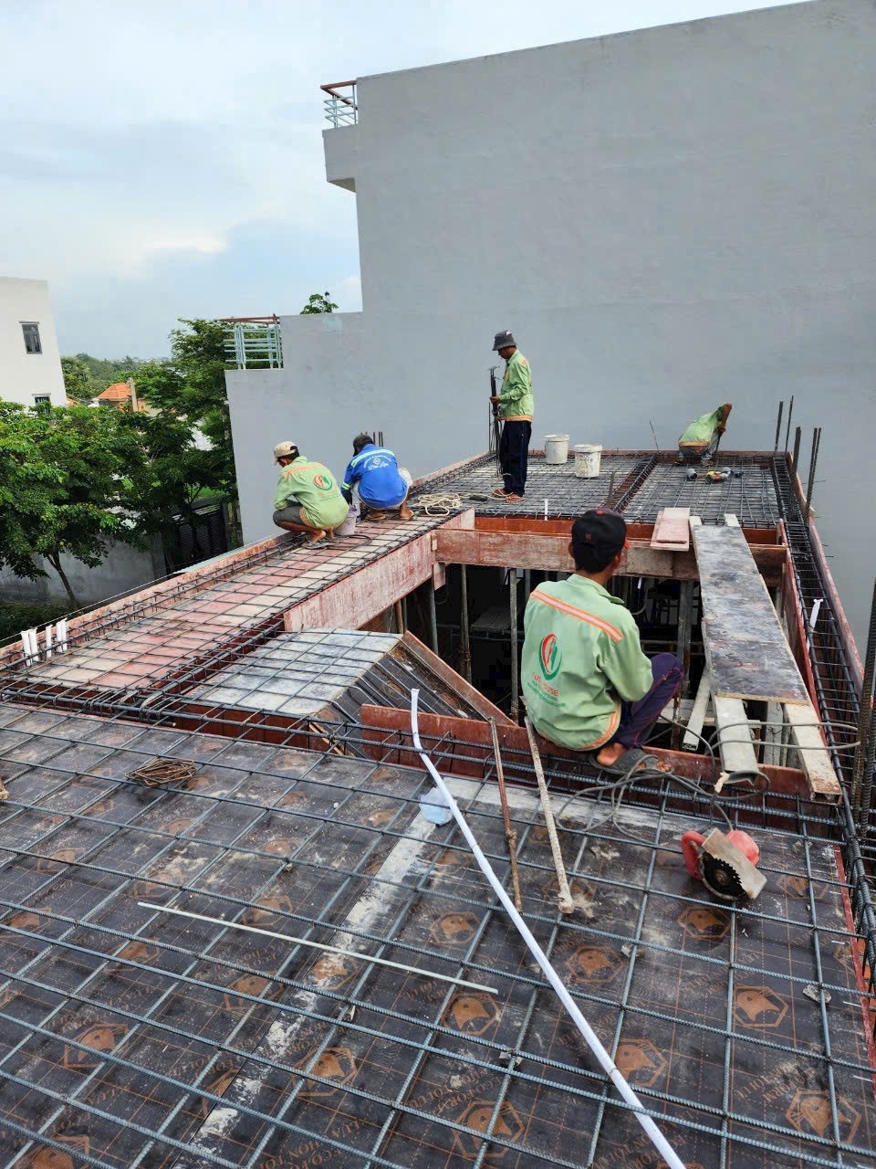 Tuổi Nhâm Tý 1972 xây nhà năm 2027