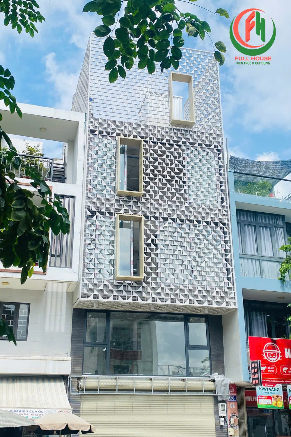 Thiết kế nhà 4x13 có thang máy